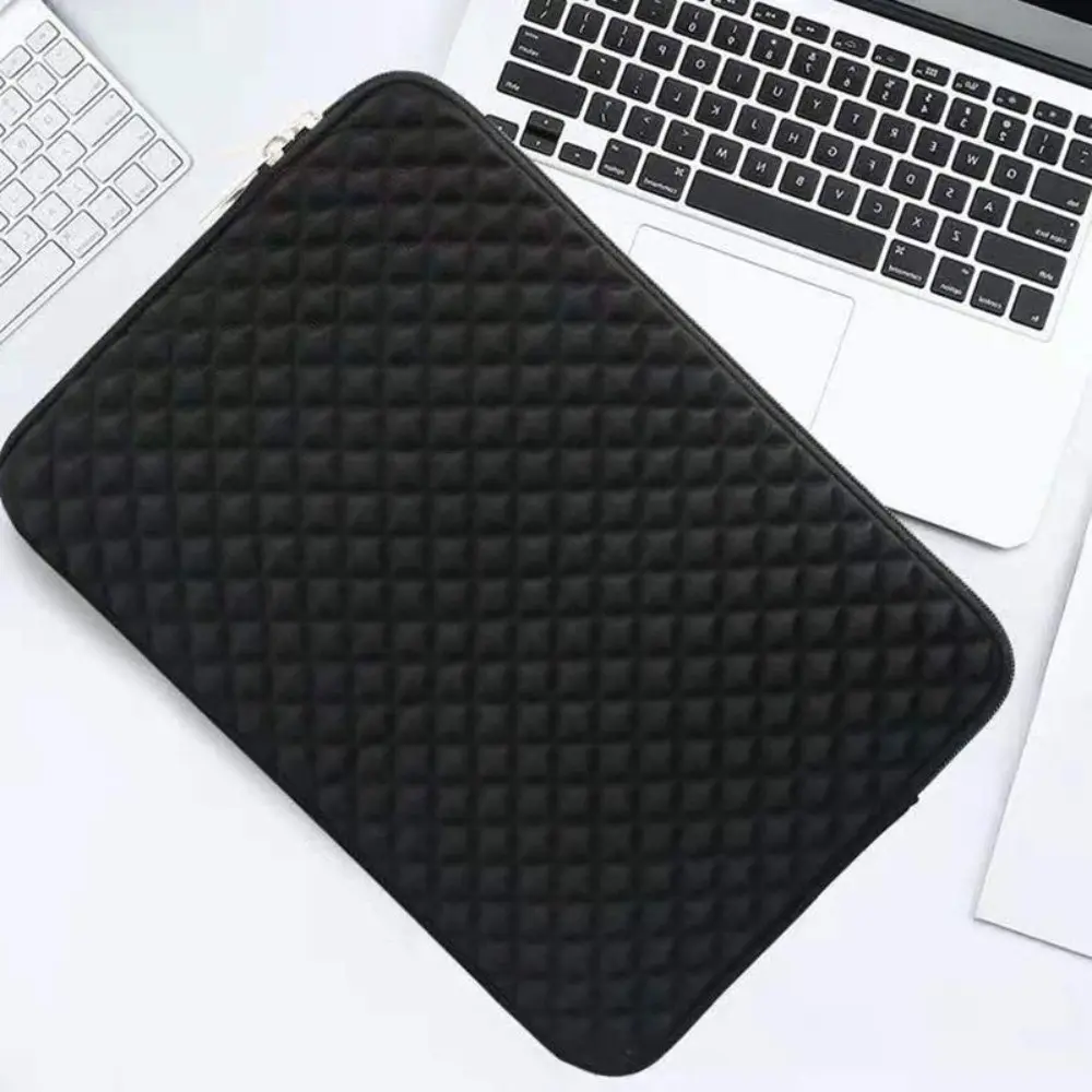 FUNDA NEGRA CON CIERRE 15"